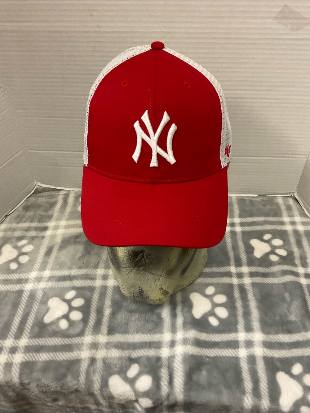 47’ New York Yankees Trucker Hat